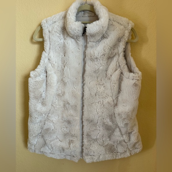 Nicole Miller Women's Reversible Faux Fur Vest Small EUC - Picture 2 of 6